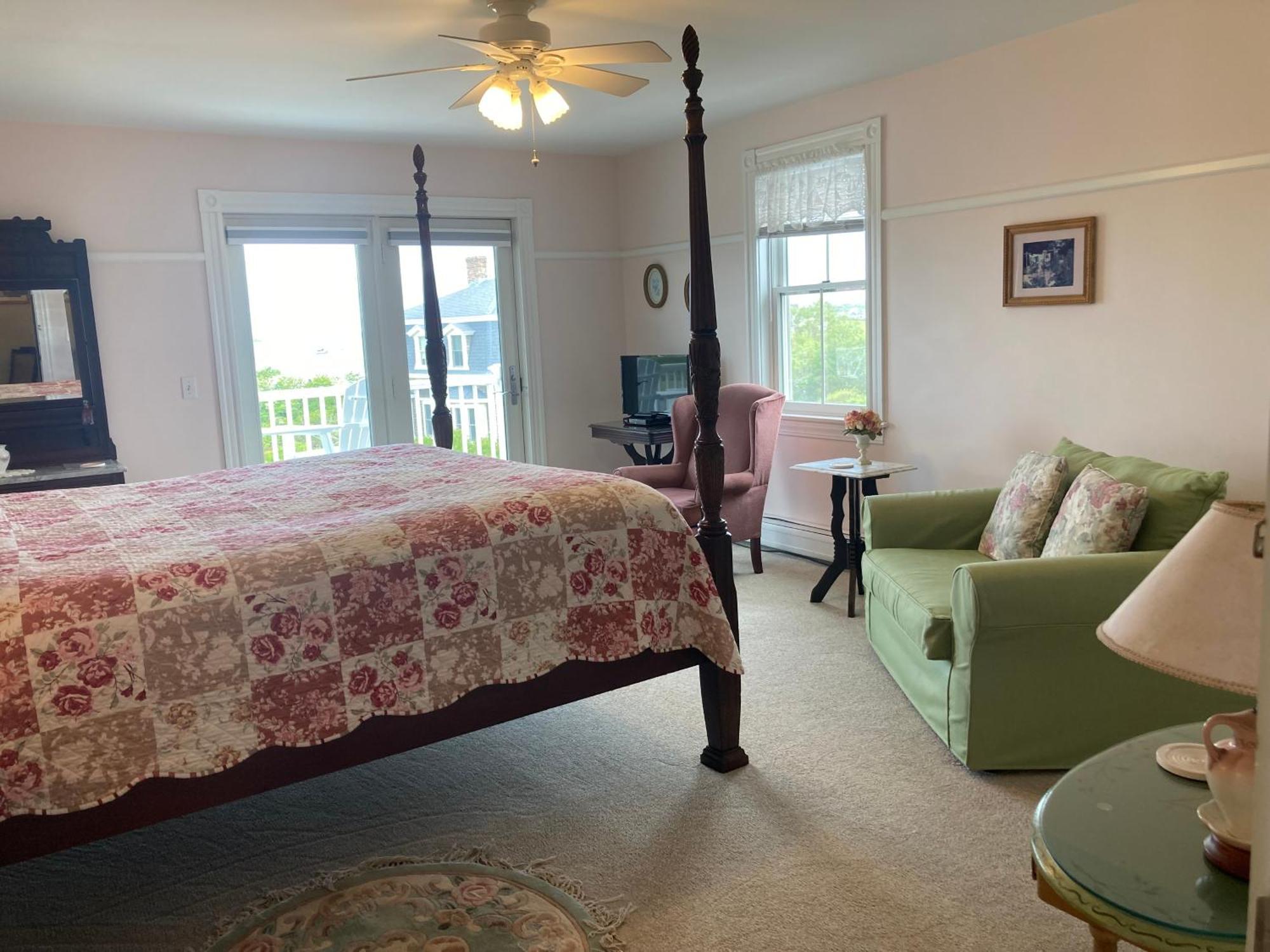 Payne'S Harbor View Inn New Shoreham Esterno foto
