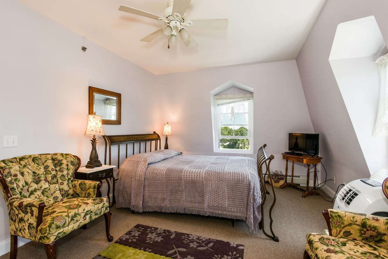 Payne'S Harbor View Inn New Shoreham Esterno foto