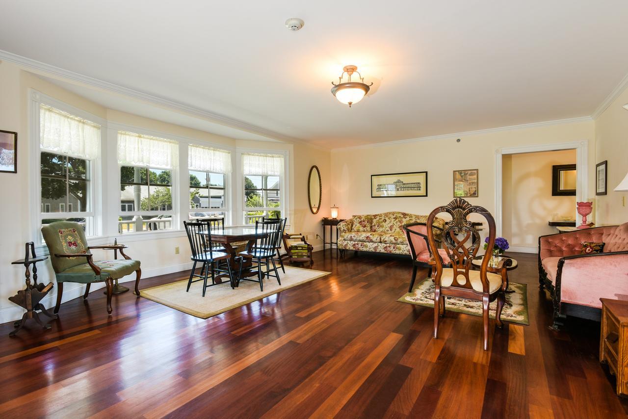 Payne'S Harbor View Inn New Shoreham Esterno foto