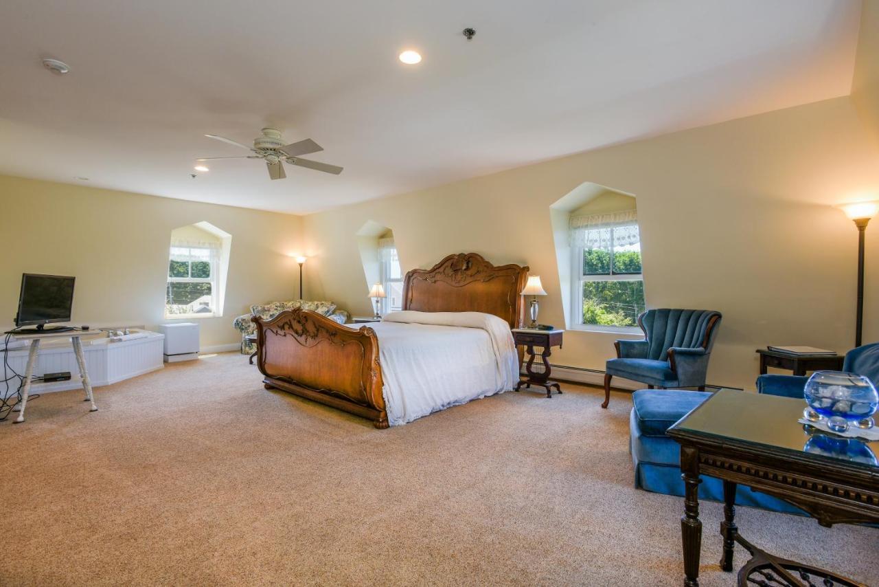 Payne'S Harbor View Inn New Shoreham Esterno foto